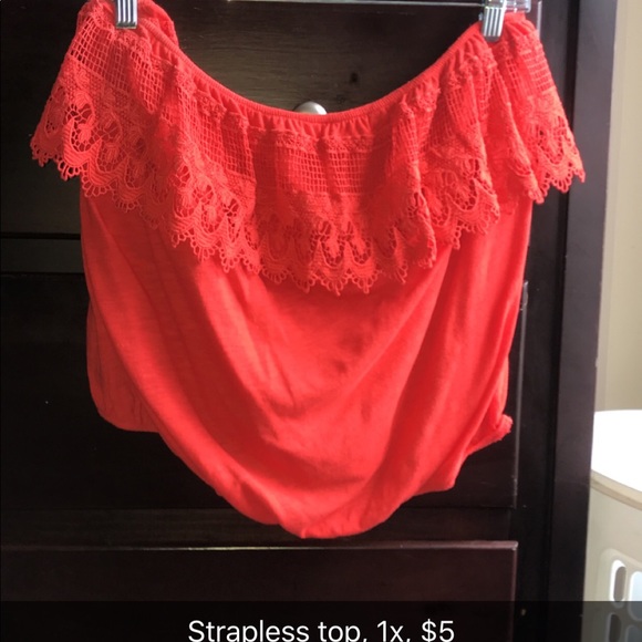 Clothes - Picture 6 of 6